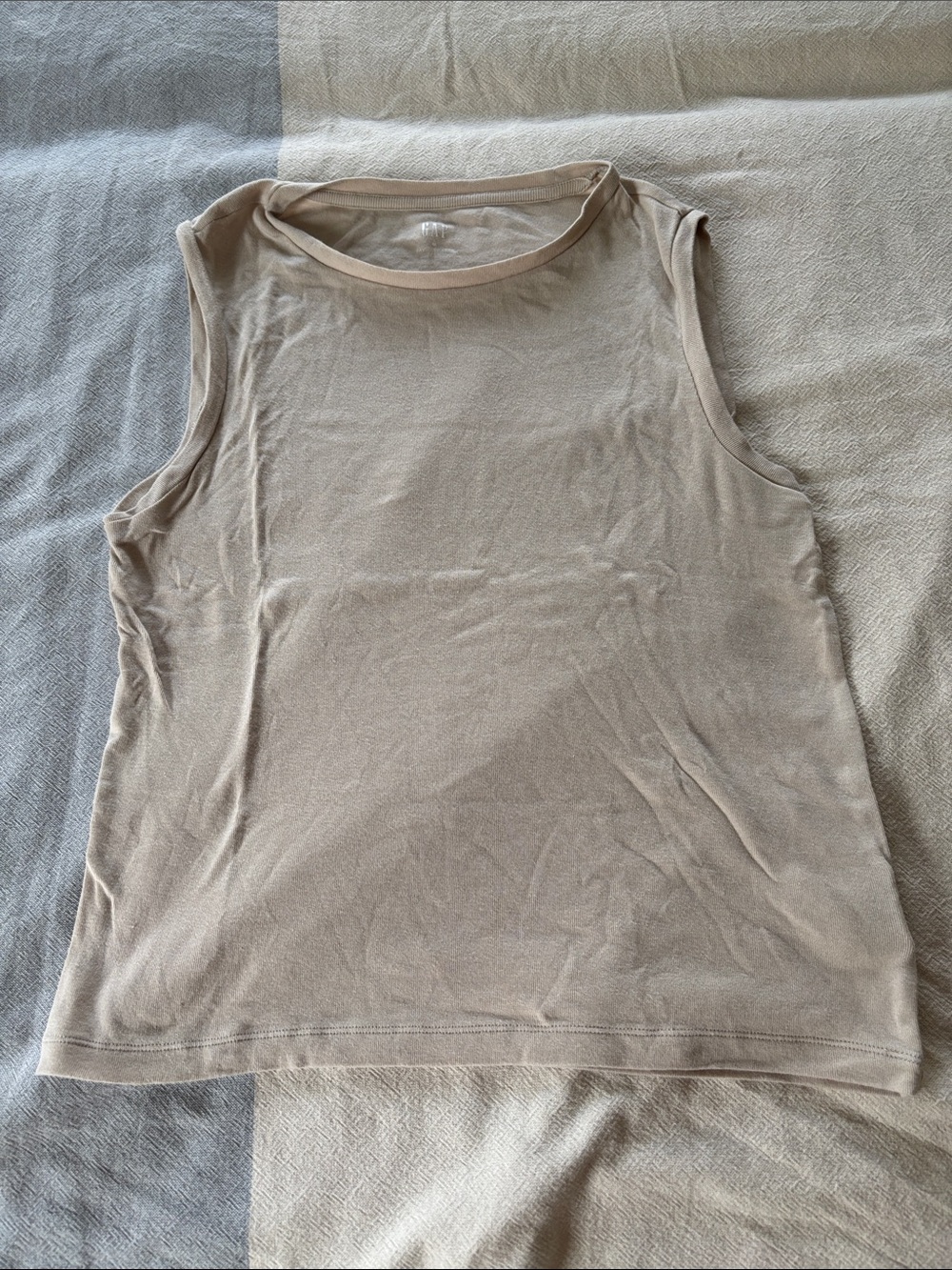 Gap Sleeveless Crewneck Favorite Tank Top in Beige - Women